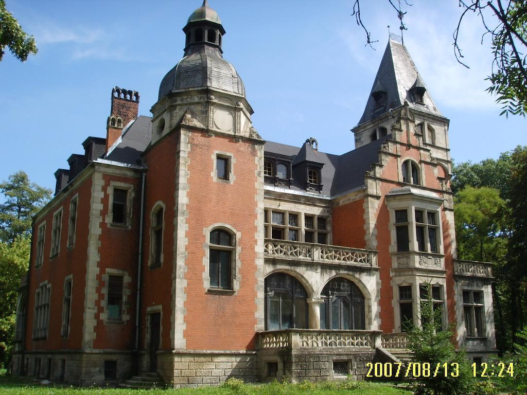 Vila Romanitza Darmanesti  Luaran gambar